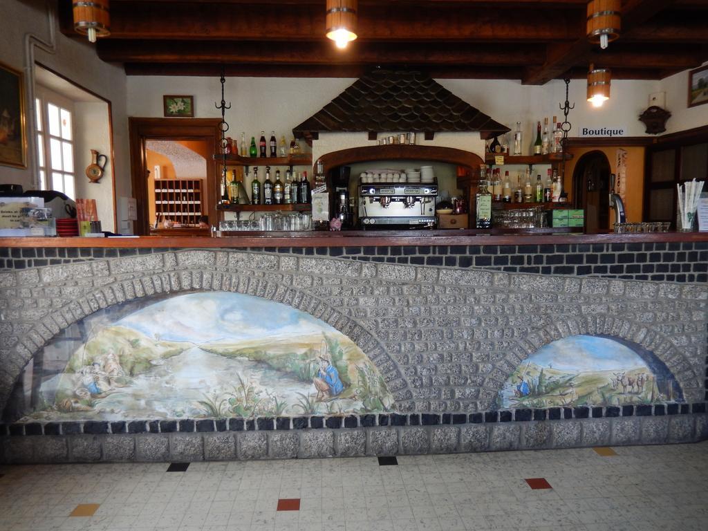 Готель Le Relais De L'Aubrac Насбіналь Екстер'єр фото