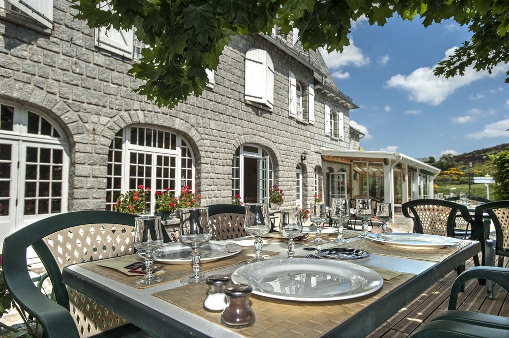 Готель Le Relais De L'Aubrac Насбіналь Екстер'єр фото