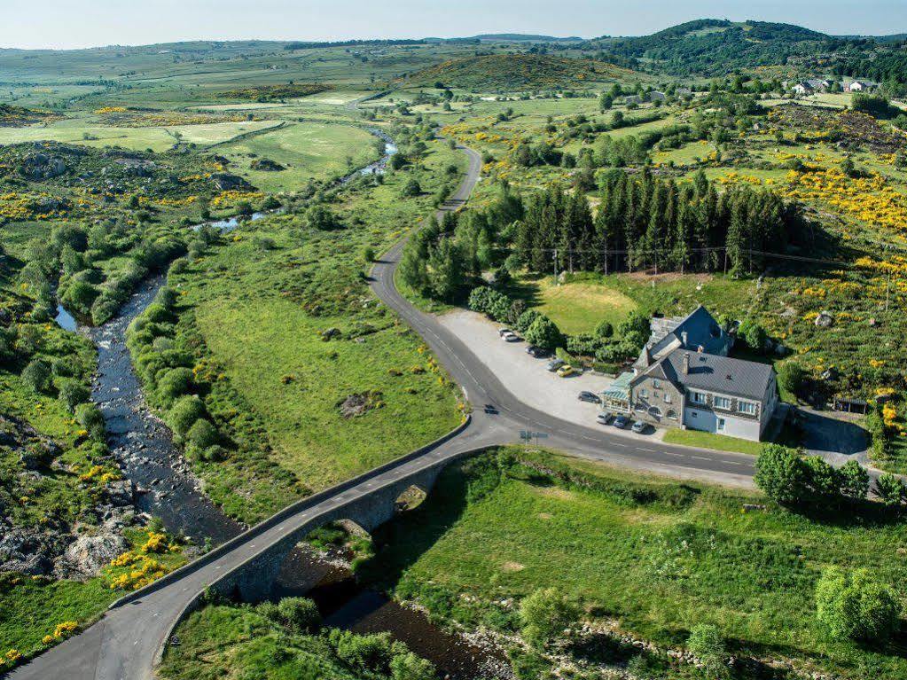 Готель Le Relais De L'Aubrac Насбіналь Екстер'єр фото